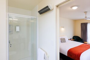 Bathroom - Bella Vista - Palmerston North (Palmerston North)