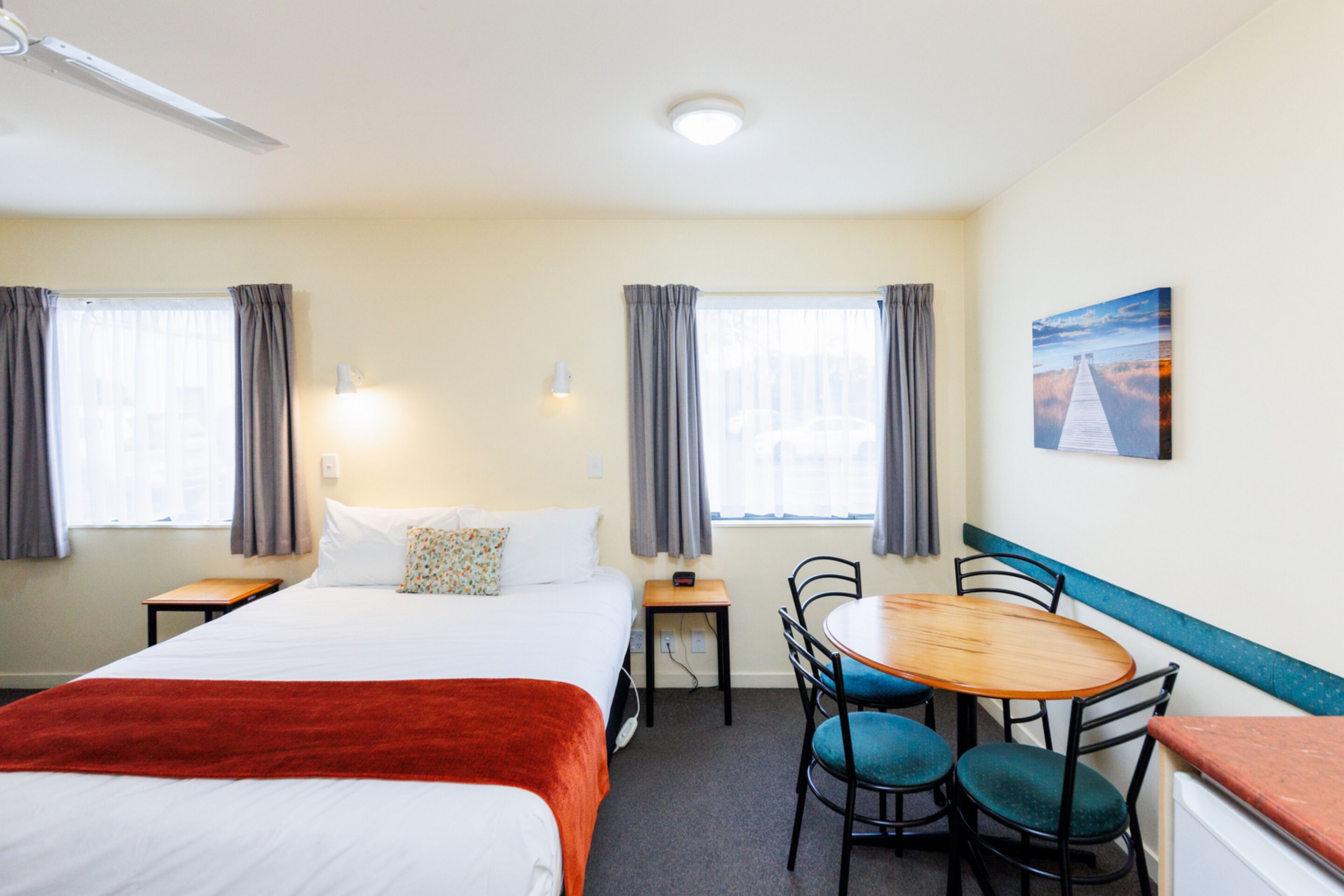 Standard Suite, 1 Bedroom, Non Smoking, Kitchen