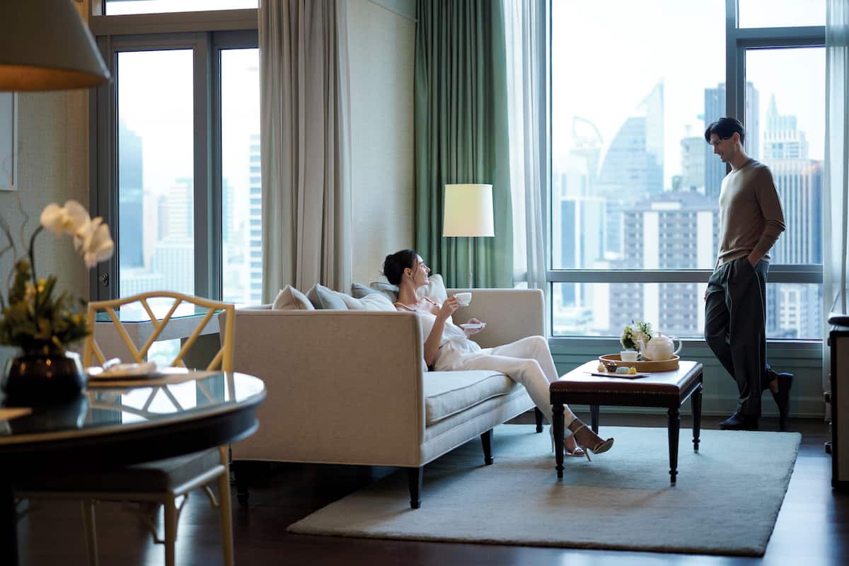 Minibar, in-room safe, laptop workspace, blackout curtains