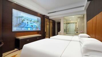 Minibar, in-room safe, alarm clocks