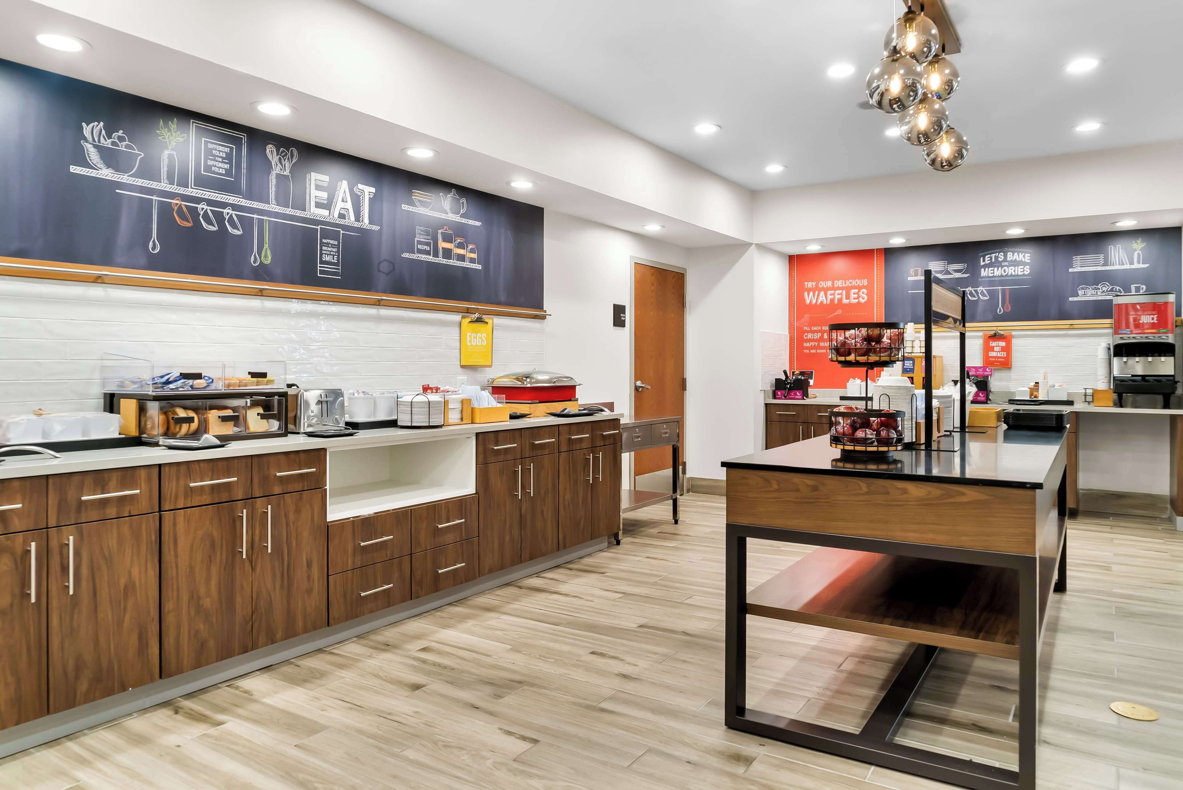 free daily on-the-go breakfast