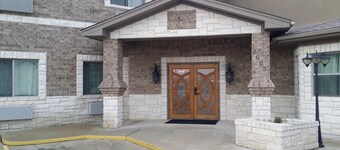 Premium Inn and Suites