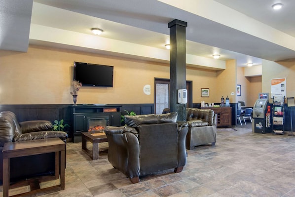 Lobby - Comfort Inn & Suites (Virden)