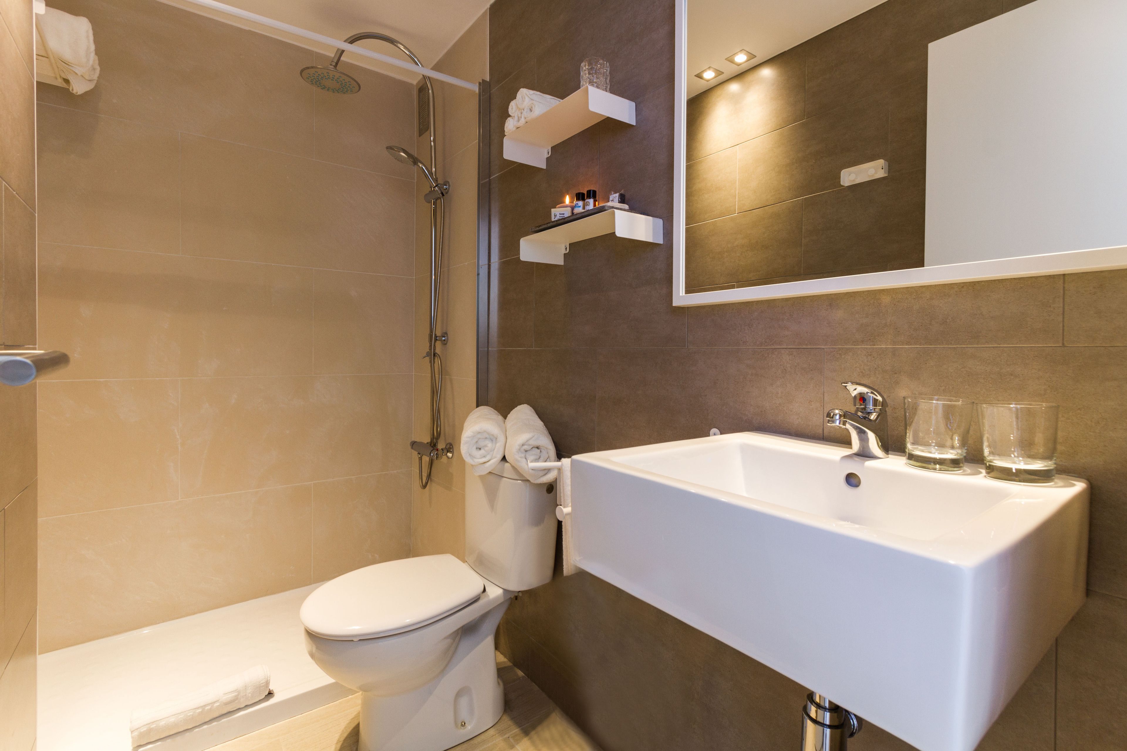 standard apartment, 1 bedroom | bathroom | shower, designer toiletries, bidet, towels