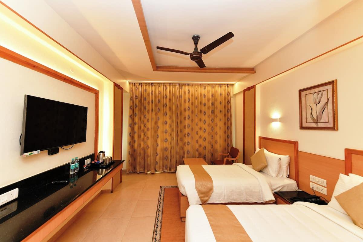 Kamar Twin Mewah, 1 Tempat Tidur Twin Besar, Bebas Asap Rokok, pemandangan kota | Pemandangan dari kamar