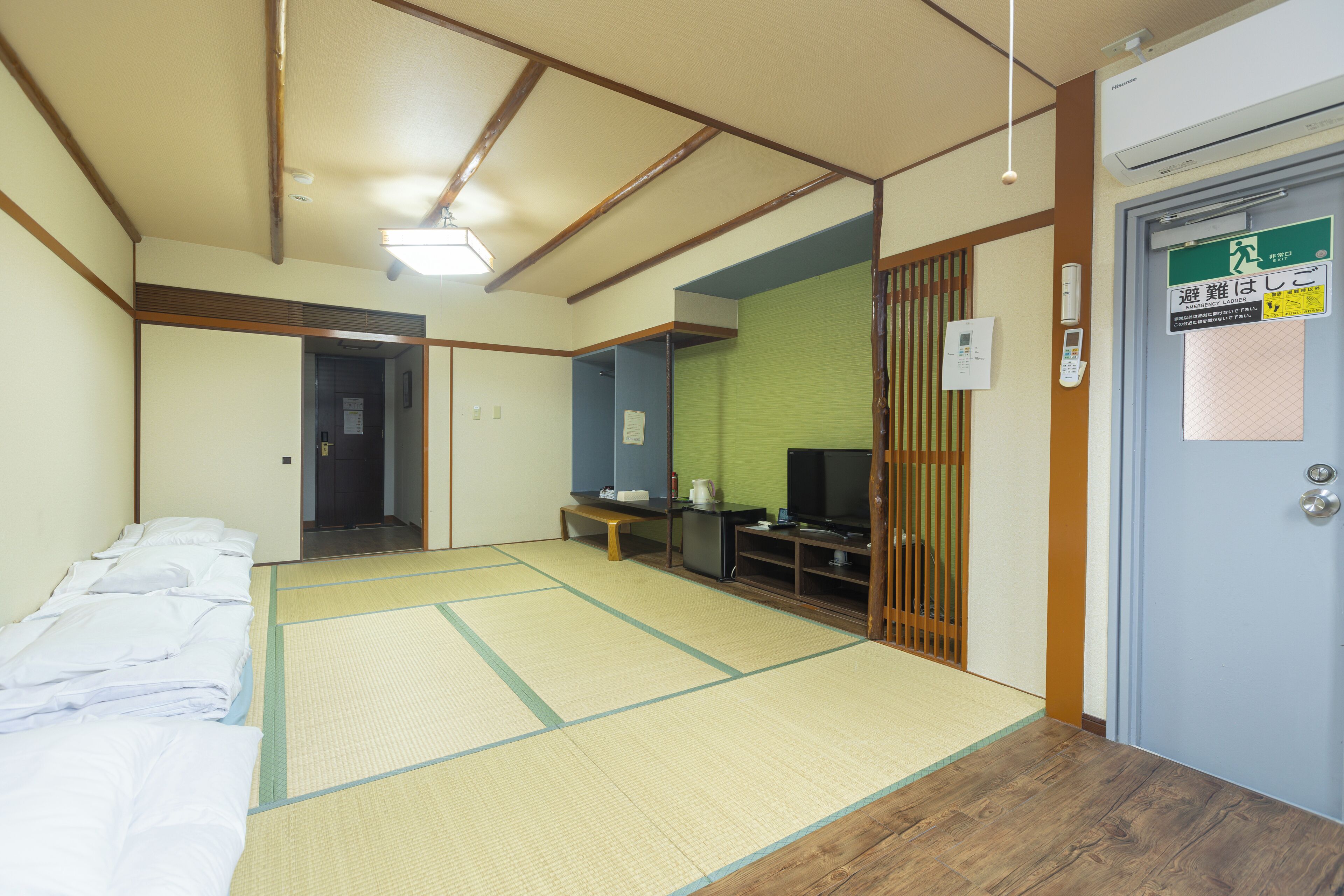 traditional room,multiple beds,non smoking | 1 bedroom, individually furnished, iron/ironing board, free wifi