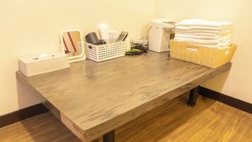 Family Room,NonSmoking for 5 persons,lobby floor(Child age6-11 use existing bed:1500JPY person/night | Individually furnished, iron/ironing board, free WiFi, bed sheets