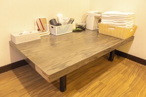 Family Room,NonSmoking for 5 persons,lobby floor(Child age6-11 use existing bed:1500JPY person/night