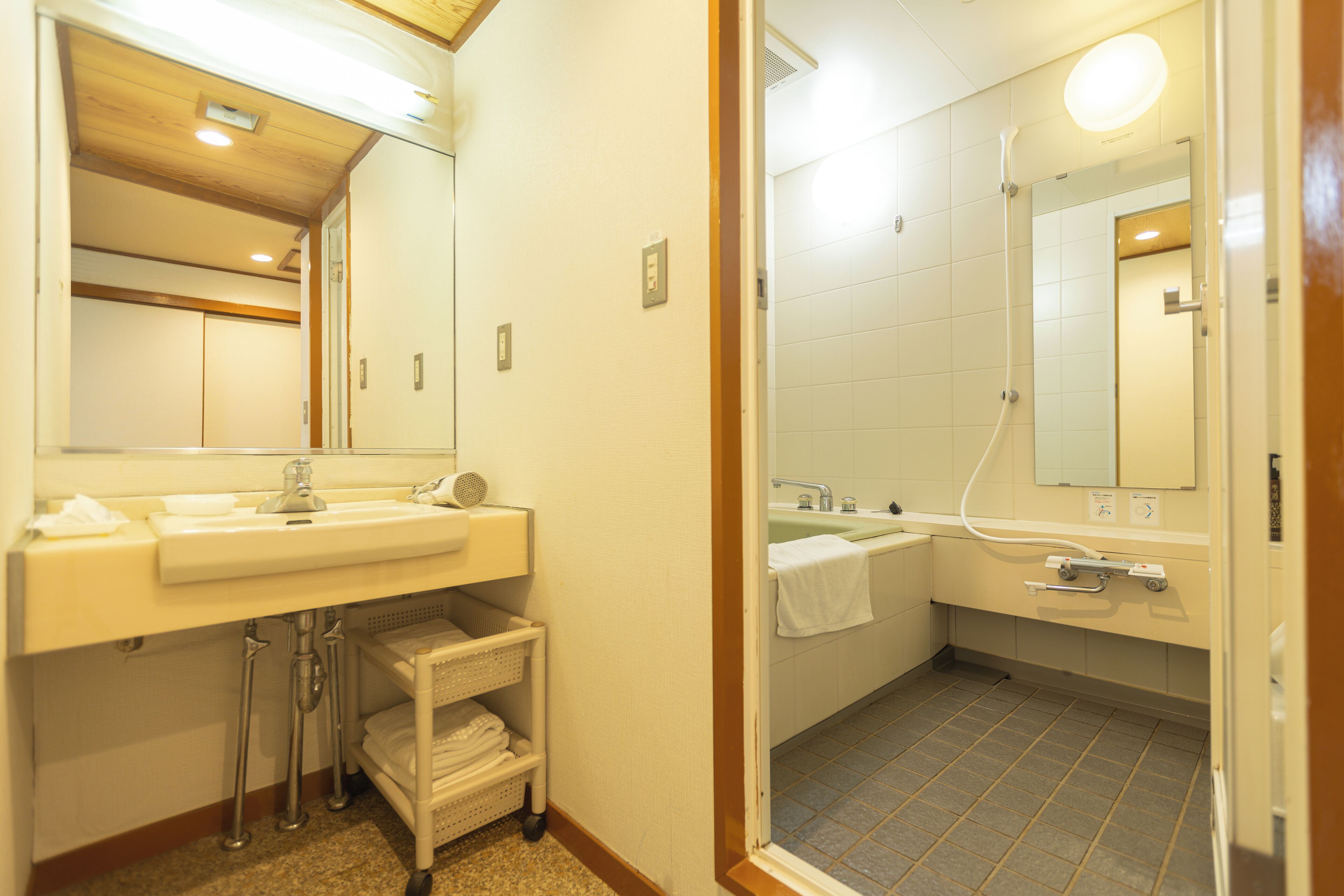 traditional room,japanese futon,non smoking | 1 bedroom, individually furnished, iron/ironing board, free wifi