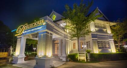 Apple Heritage Hotel