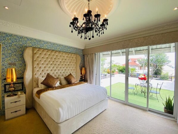 Suite ejecutiva, 1 cama King size, balcón | Artículos del minibar gratis y caja de seguridad en la habitación 