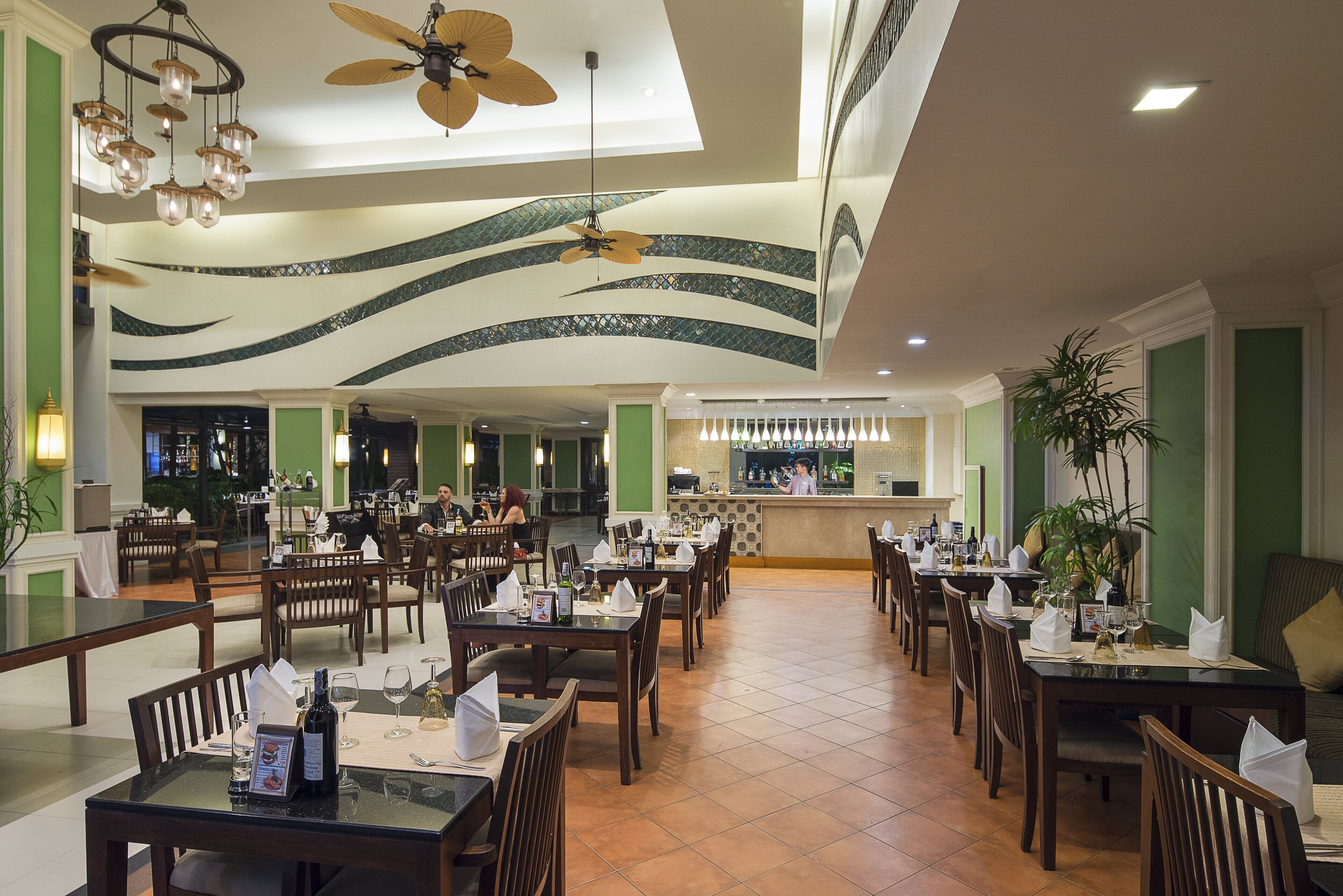 Daily buffet breakfast (THB 435 per person)