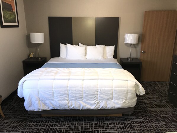 Escritorio, cunas gratuitas, wifi gratis y ropa de cama 