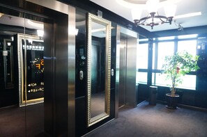 Hallway - FX Hotel Xujiahui (Shanghai)