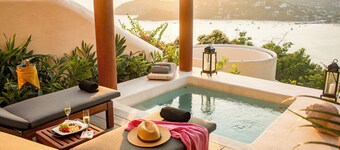 Tentaciones Hotel & Lounge Pool - Adults Only