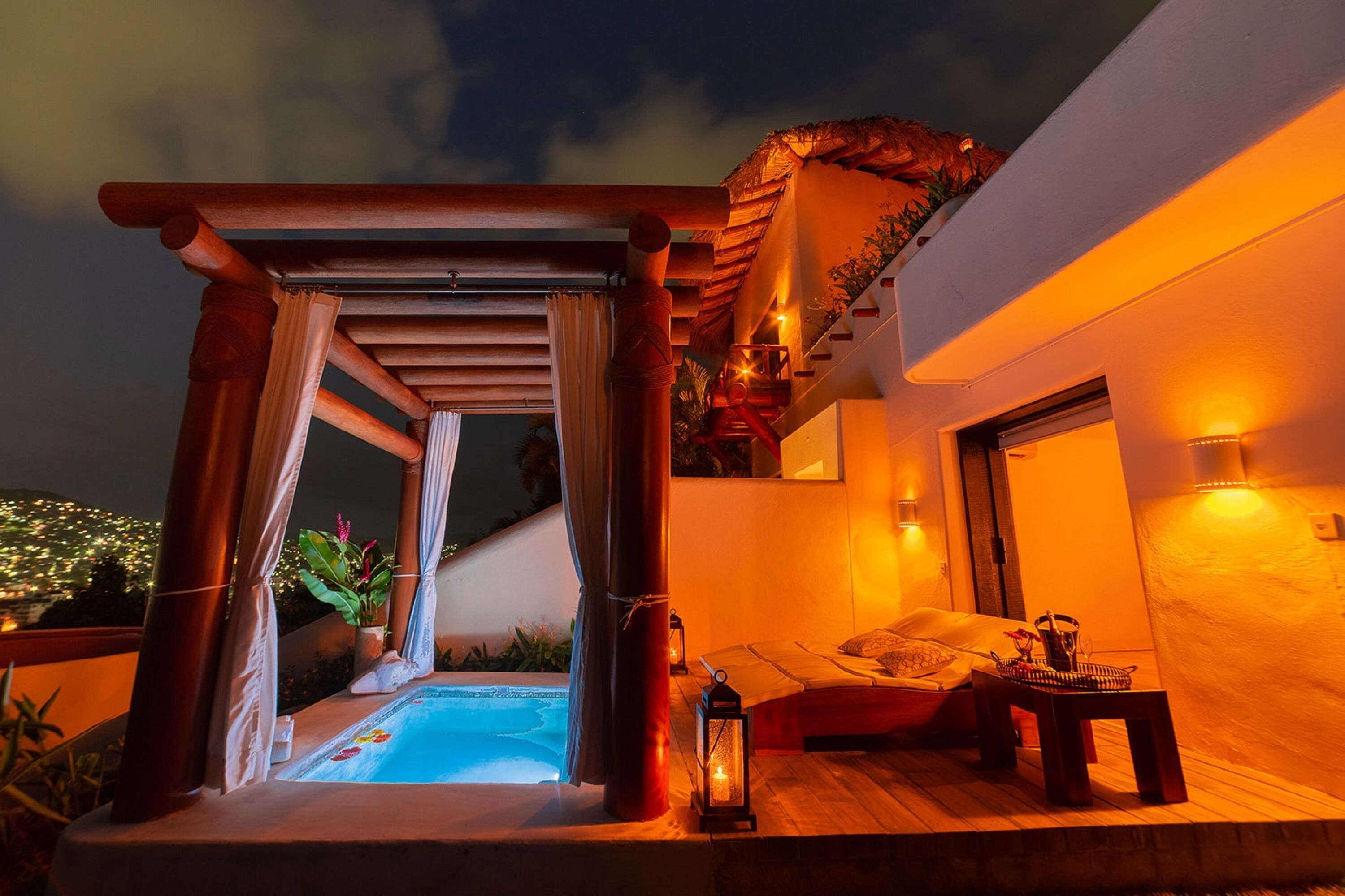 Suite de lujo, 1 cama King size, alberca privada, vista al océano | Alberca privada