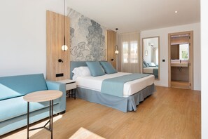 Desk, laptop workspace, iron/ironing board, free WiFi - Palia Tropico (Calvia)
