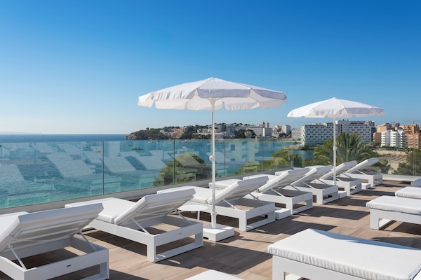 Outdoor pool, pool umbrellas