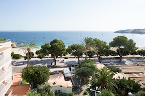 Unclassified image, 4 of 100, button - Palia Tropico (Calvia)
