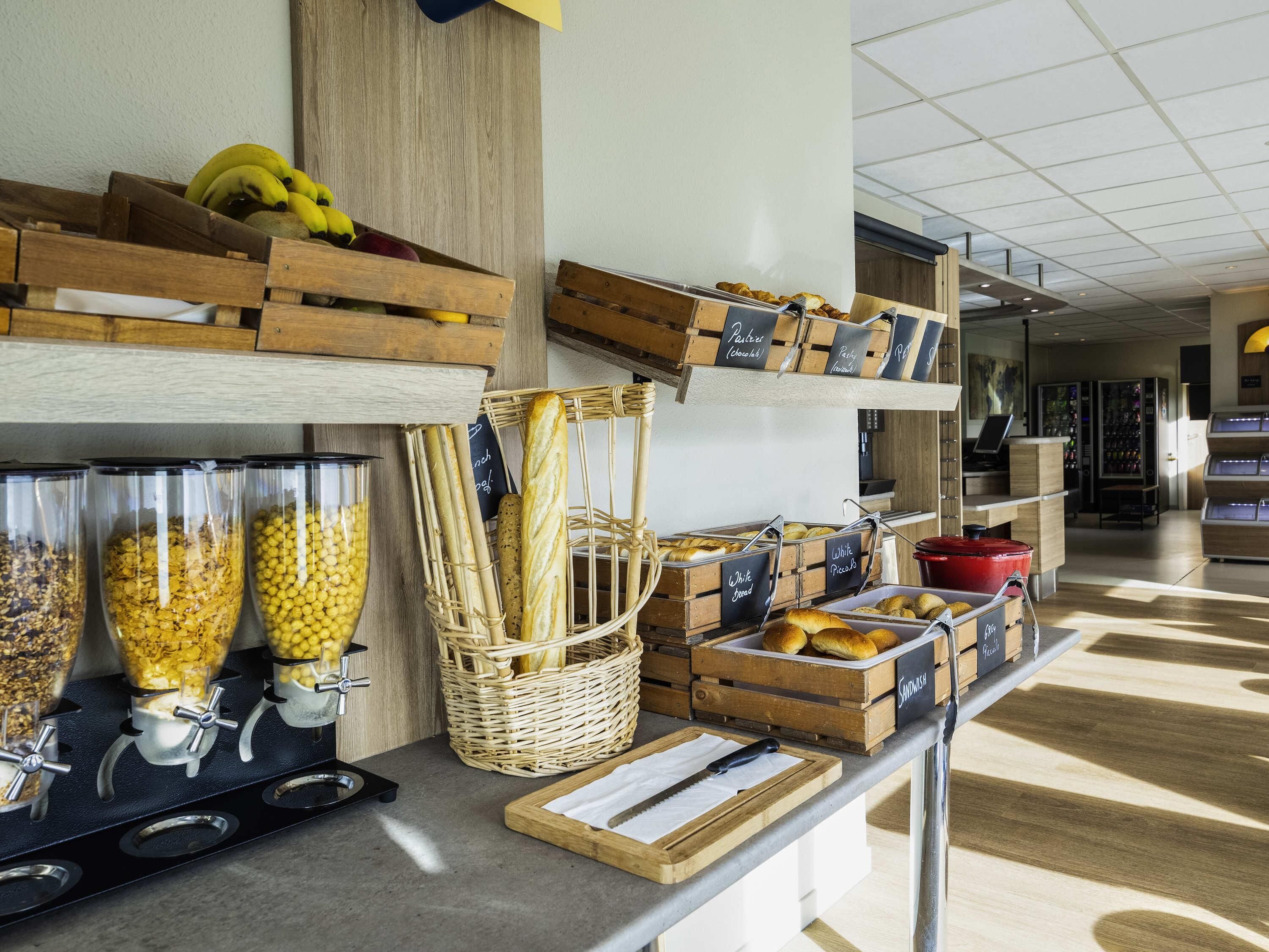 Daily buffet breakfast (EUR 11 per person)