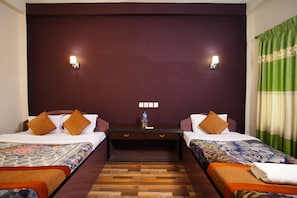 1 bedroom, in-room safe, desk, soundproofing