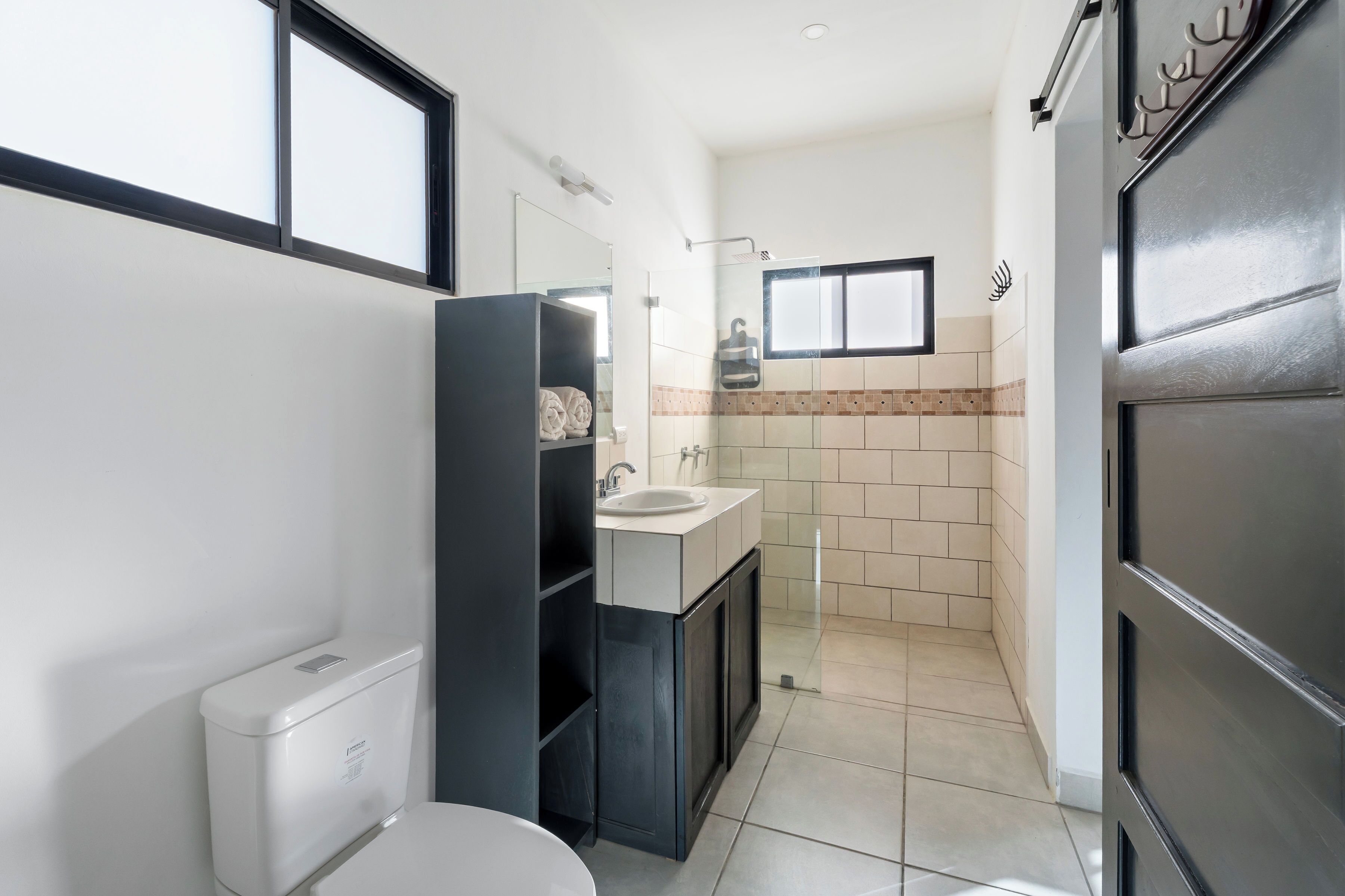 Casa familiar | Baño | Regadera 