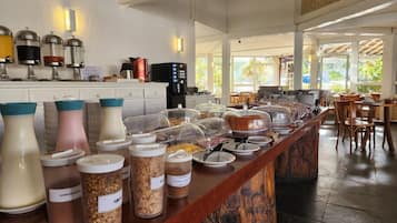 Desayuno buffet incluido todos los dĂas