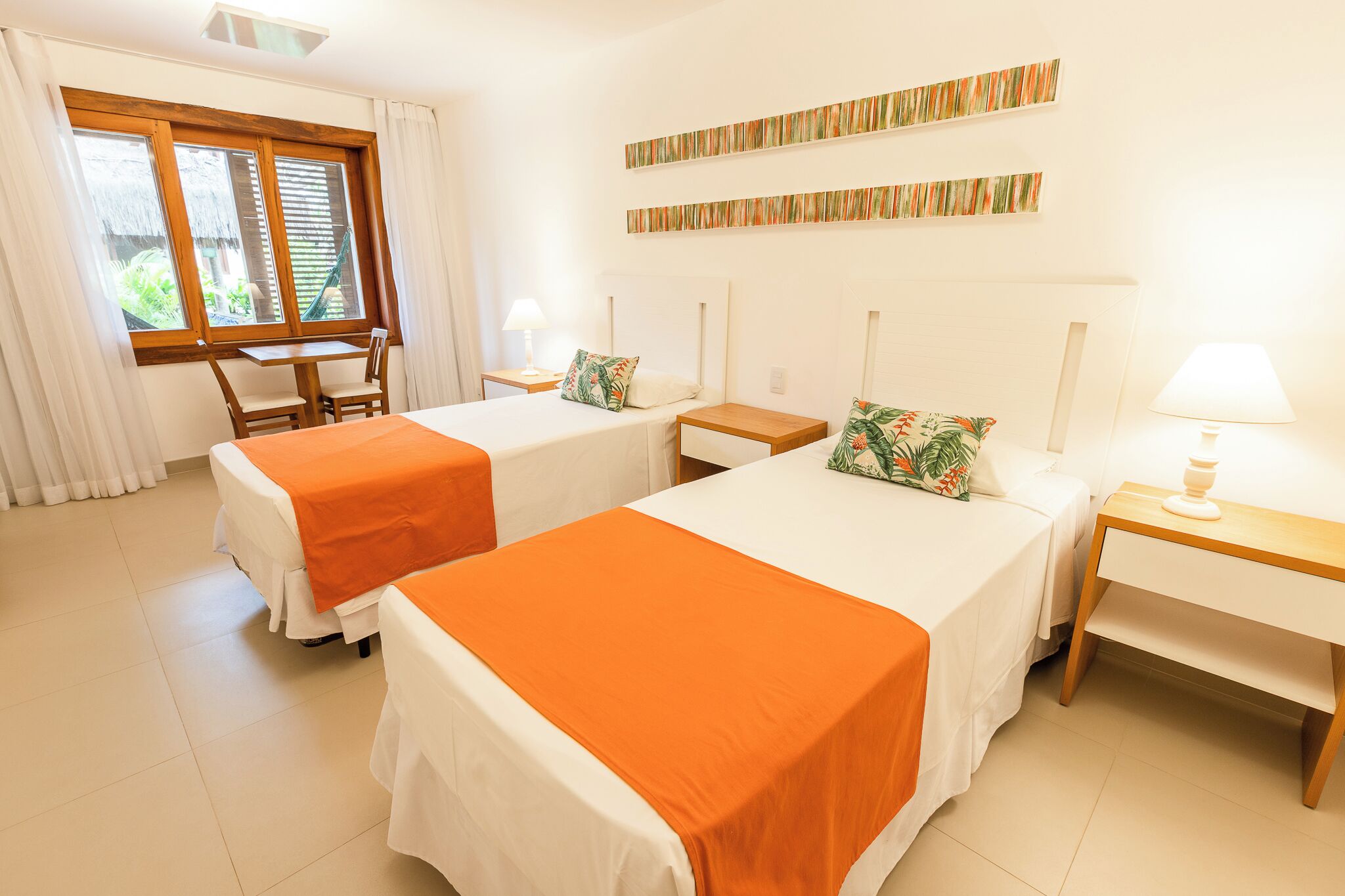 family room | 1 bedroom, hypo-allergenic bedding, minibar, in-room safe