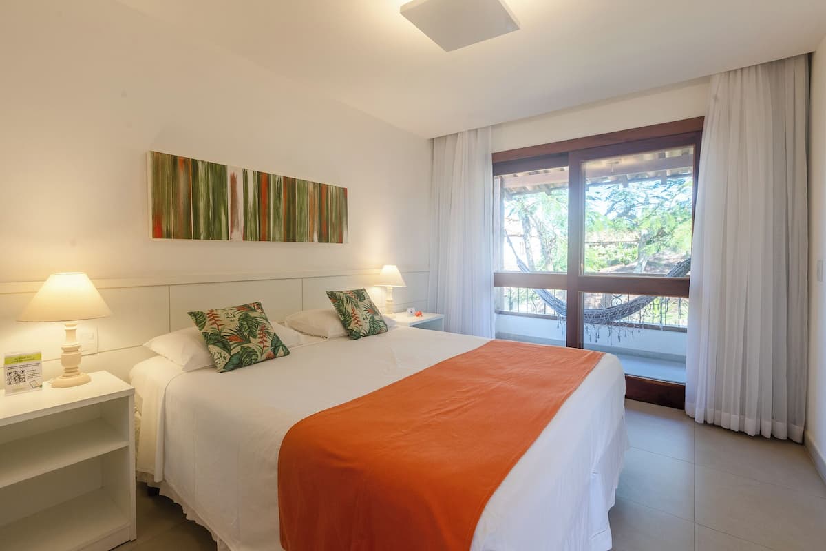 Habitación superior | 1 habitación, ropa de cama hipoalergénica y minibar