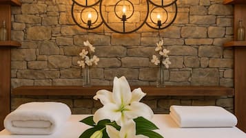 Couples treatment rooms, sauna, hot tub, steam room, Turkish bath