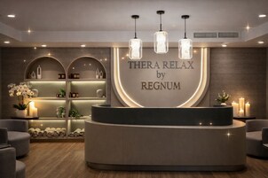 Couples treatment rooms, sauna, hot tub, steam room, Turkish bath