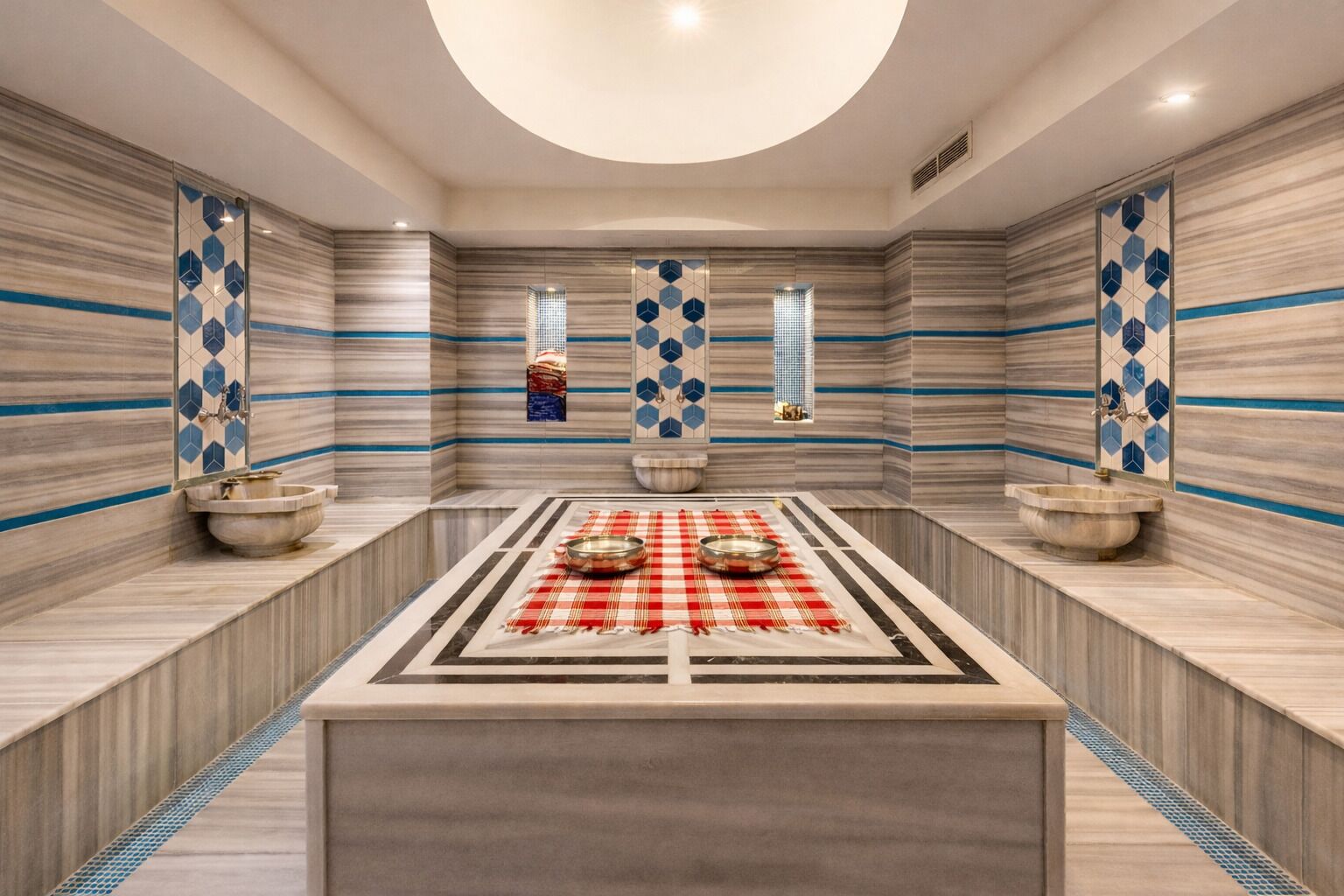 Espace de soins pour les couples, sauna, bain à remous, hammam, hammam