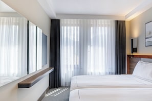 Desk, blackout curtains, soundproofing, free WiFi - Regnum Bansko Ski Hotel & SPA (Bansko)