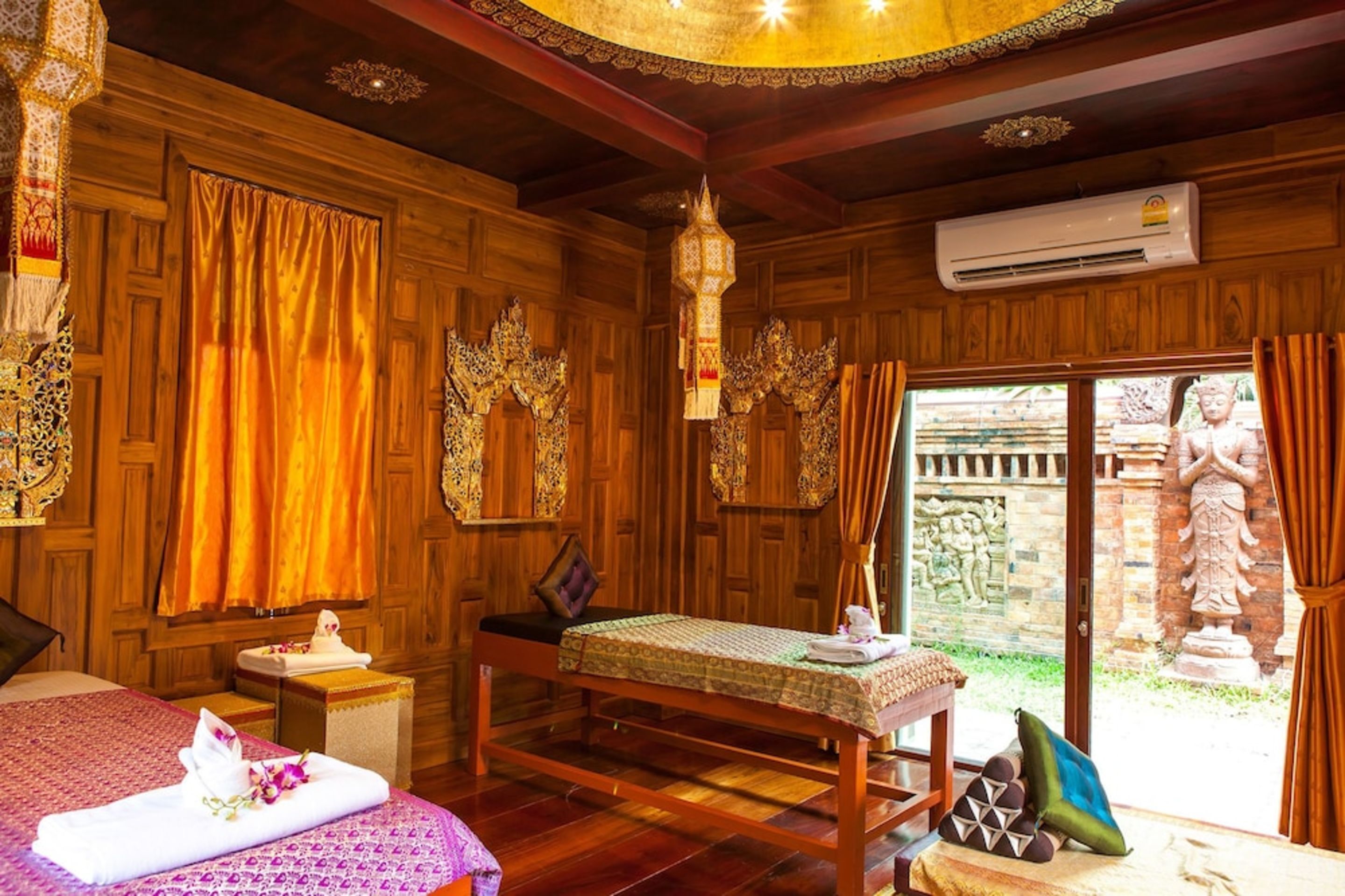 thai massages, massages