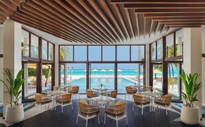 8 restaurants; breakfast, lunch, dinner and brunch served  - Niyama Private Islands Maldives (Embudhufushi)