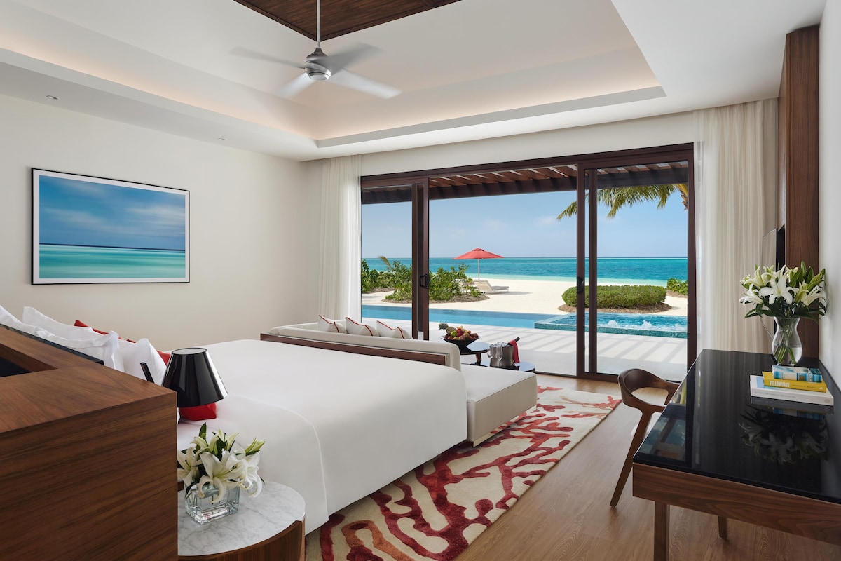 Two-Bedroom Beach Pool Pavilion | Hochwertige Bettwaren, Daunenbettdecken