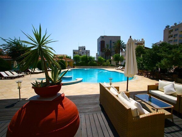Outdoor pool, pool umbrellas