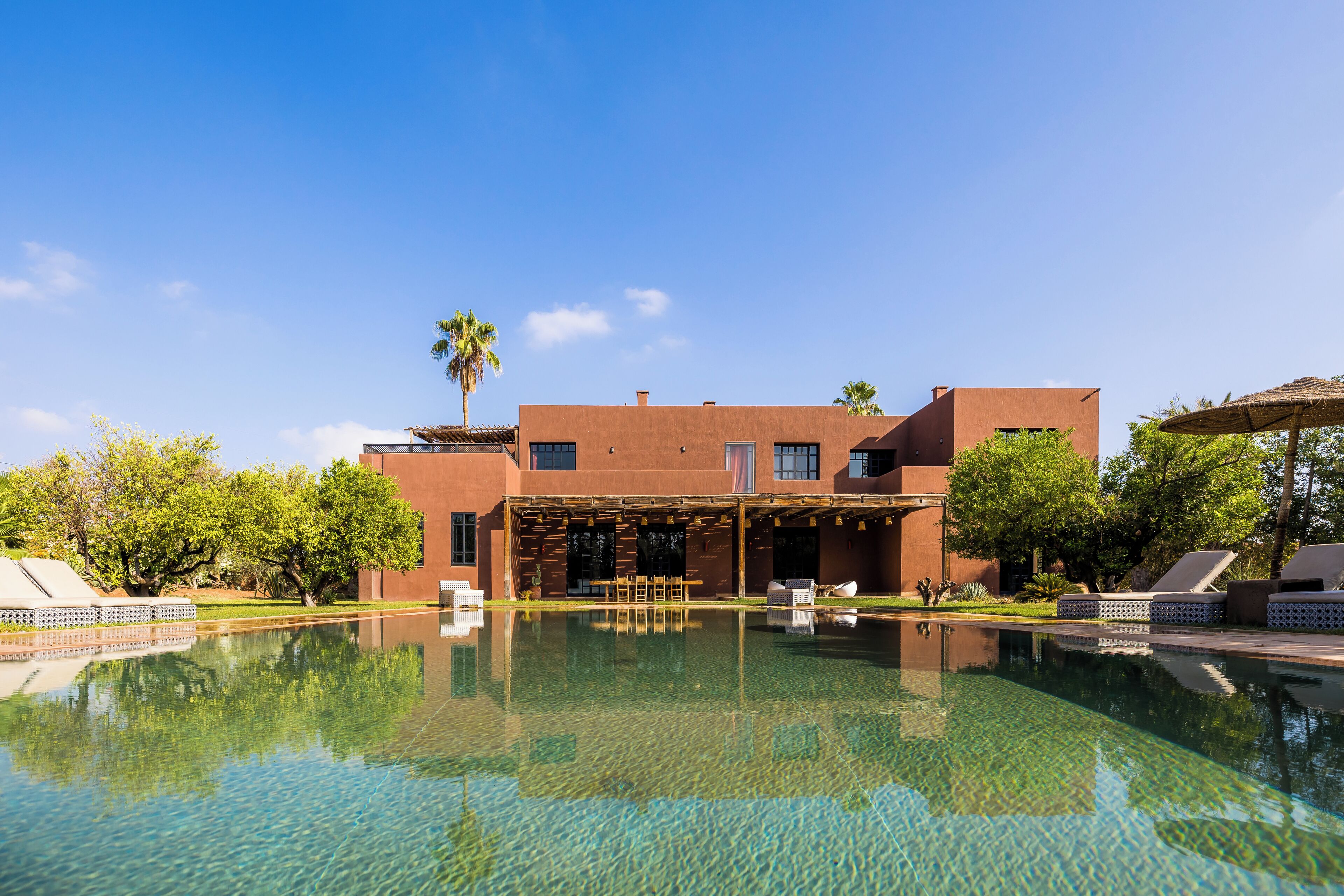 Premium bedding, in-room safe, desk, free WiFi