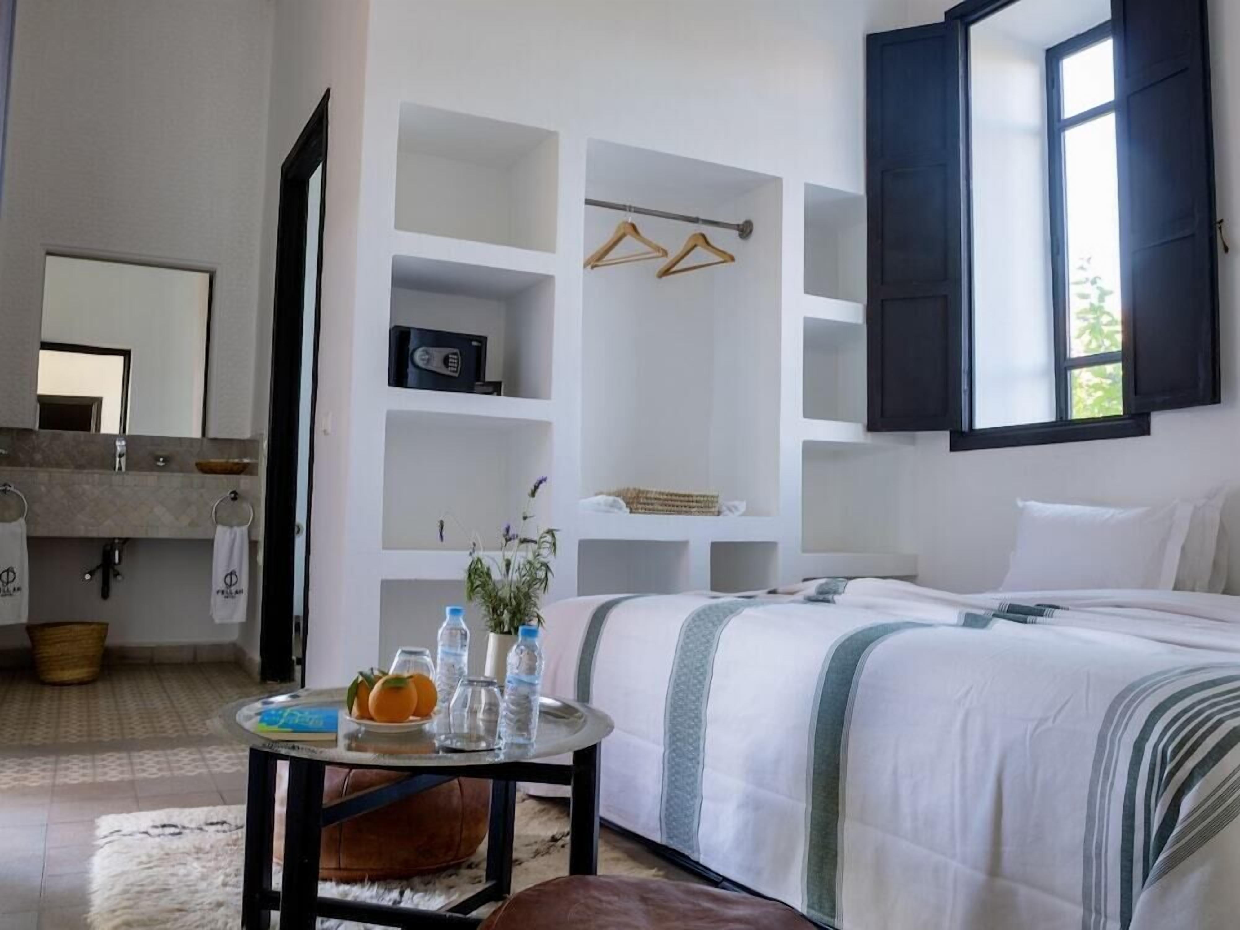 Premium bedding, in-room safe, desk, free WiFi