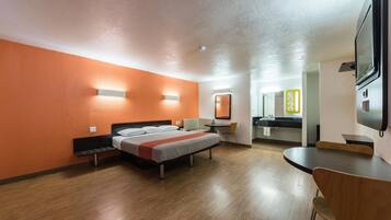 Free WiFi, bed sheets