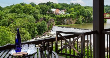 Diamond Mills Resort