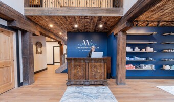 Couples treatment rooms, sauna, hot tub, body treatments, aromatherapy