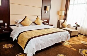 In-room safe, desk, iron/ironing board, free wired internet