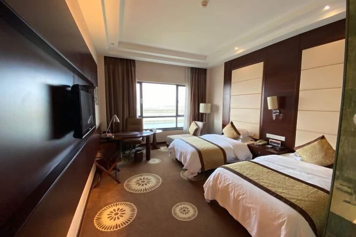 In-room safe, desk, iron/ironing board, free wired Internet