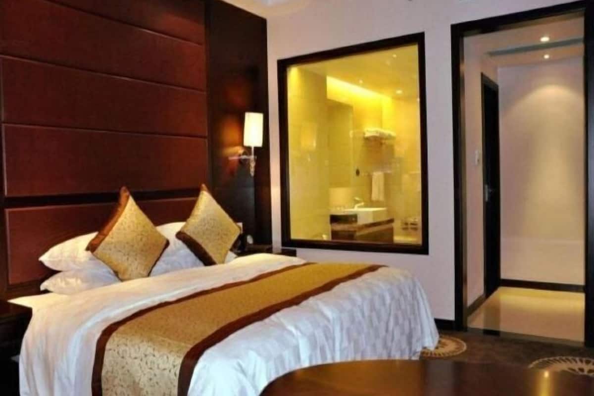 In-room safe, desk, iron/ironing board, free wired Internet