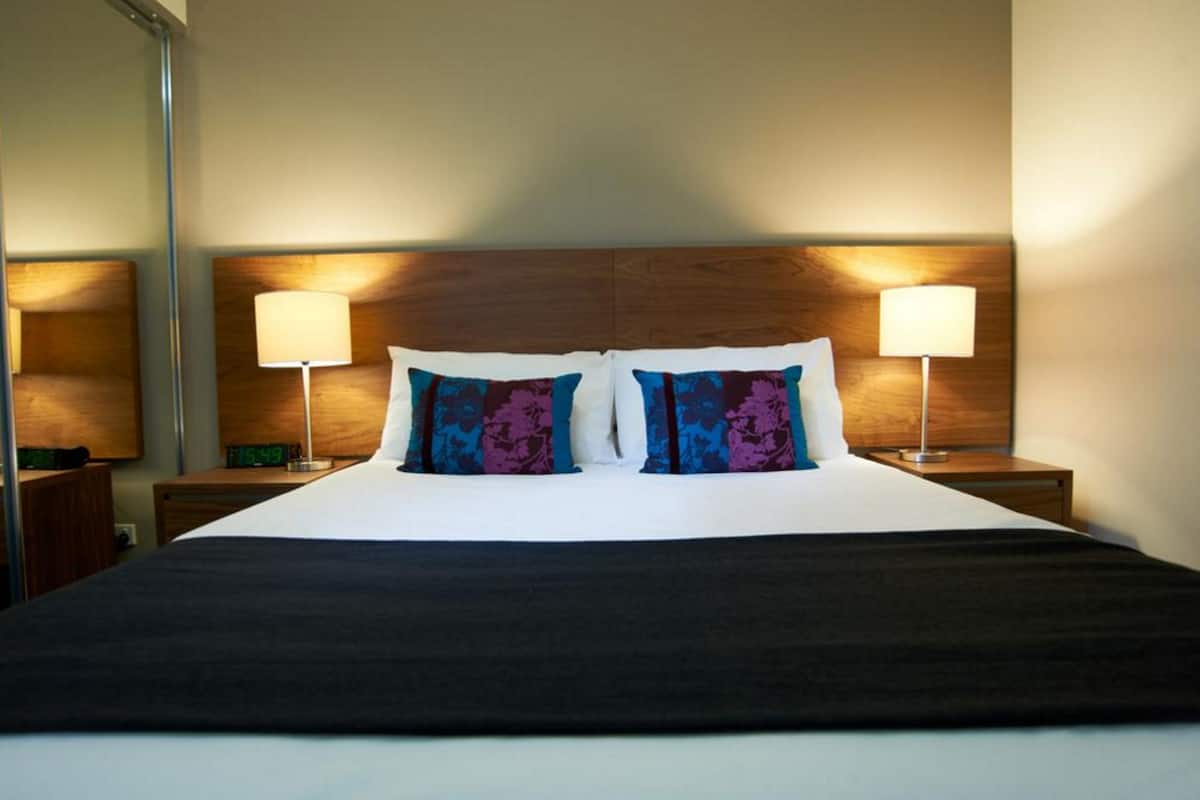 in-room safe, soundproofing, iron/ironing board, free wifi