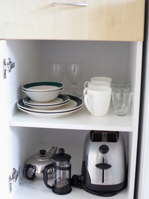 Private kitchenette - Bella Vista Motel New Plymouth (New Plymouth)