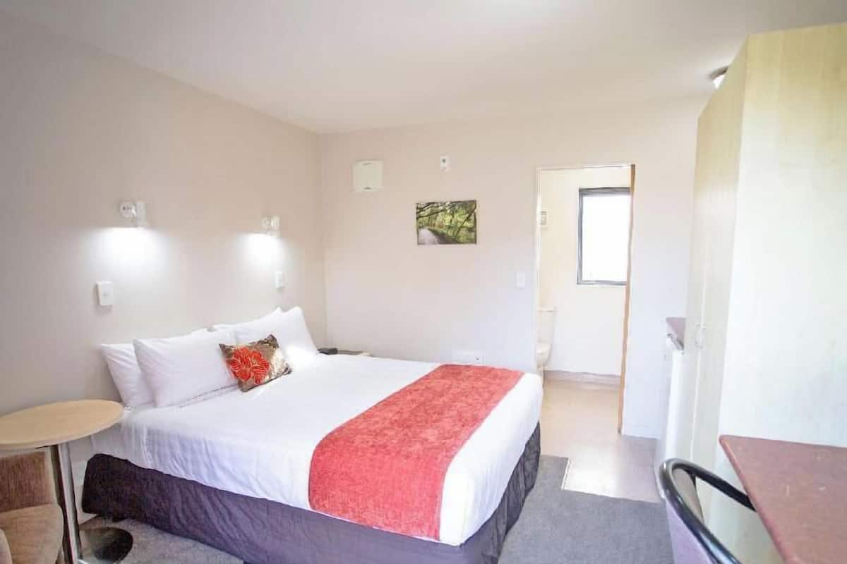 Desk, blackout curtains, iron/ironing board, free WiFi