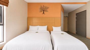 In-room safe, desk, laptop workspace, blackout drapes