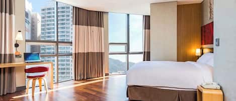 Deluxe Double Room | In-room safe, desk, laptop workspace, blackout drapes